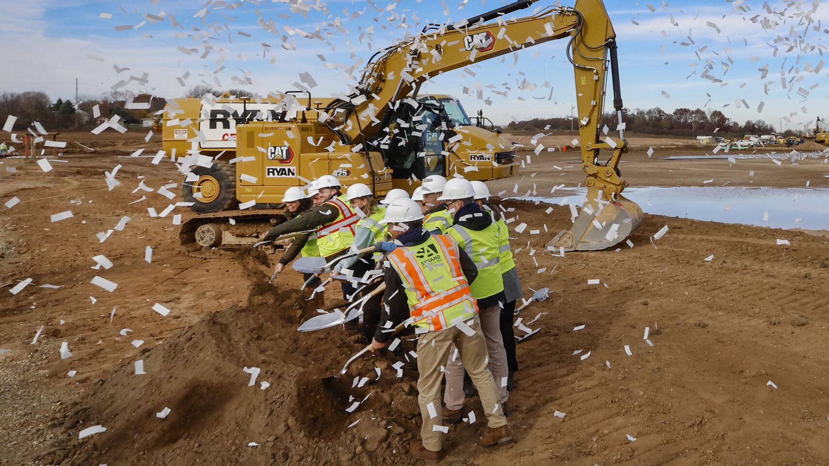 Amazon's enormous Cottage Grove warehouse, long delayed, finally gets going